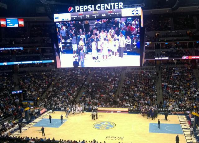 詹皇9年没在盐湖城赢球，魔鬼主场多恐怖？中国一主场海拔3658米