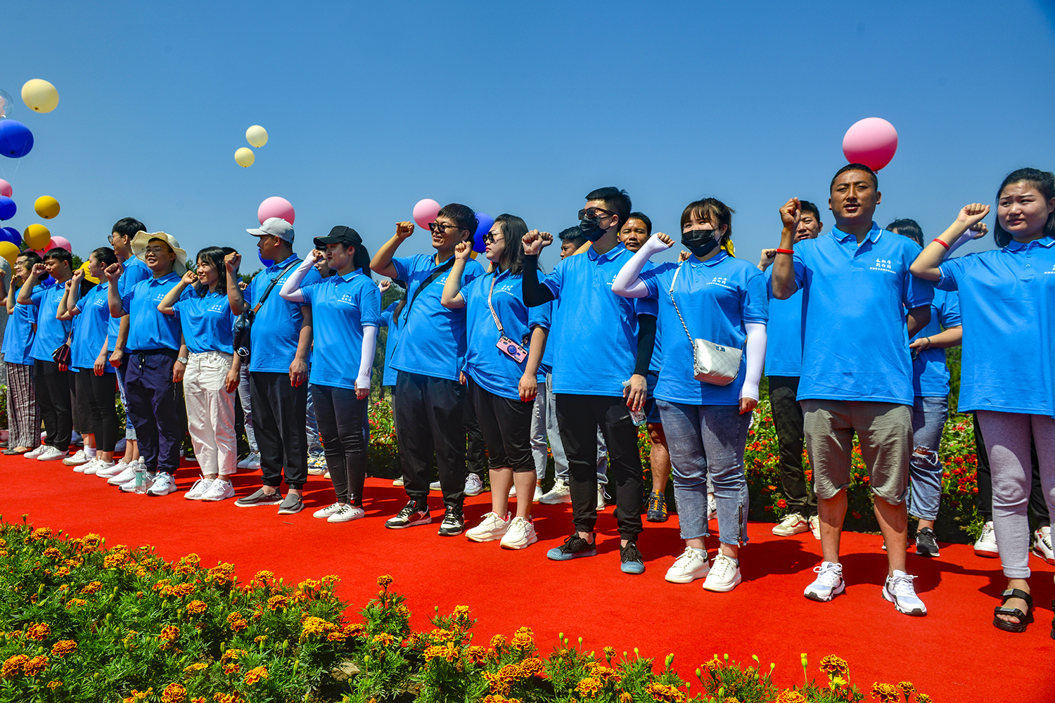 航拍长白山天池视频,长白山天池航拍全景视频