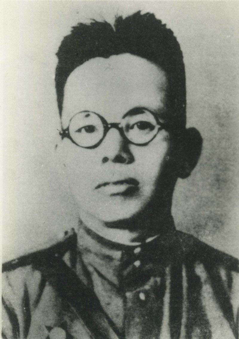 李云龙和陈赓谁指挥水平高,李云龙有陈赓厉害吗