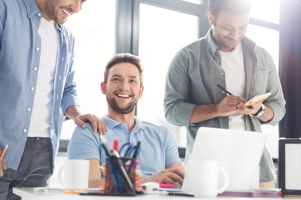 上班族全职如何做副业挣钱的呢,月入几千的副业有哪些工作可以做