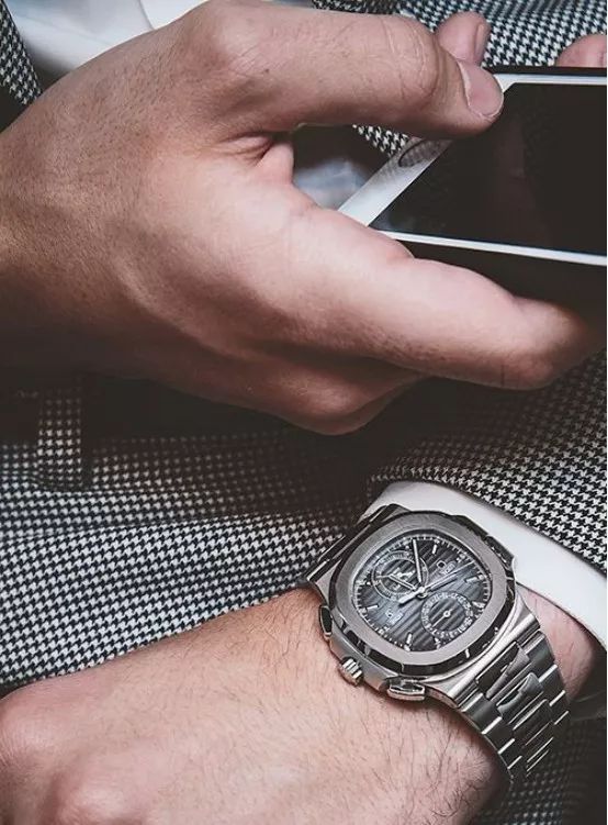 卡西欧小金块9dr和9prt有什么区别,卡西欧gmw-b5000小金块怎么连蓝牙