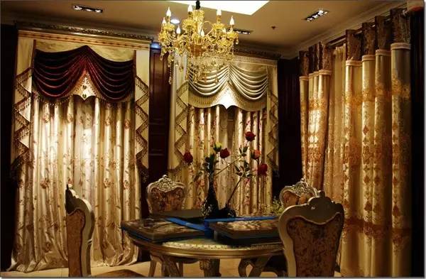 武汉最新最火的小吃一条街,武汉有一条街火了