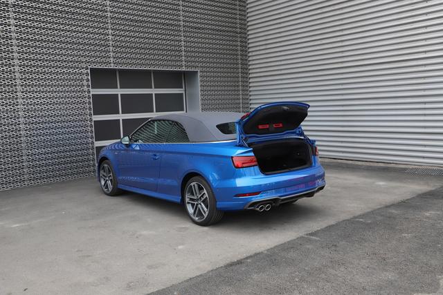 奥迪a3limousine35tfsi时尚型,奥迪a32022款两厢