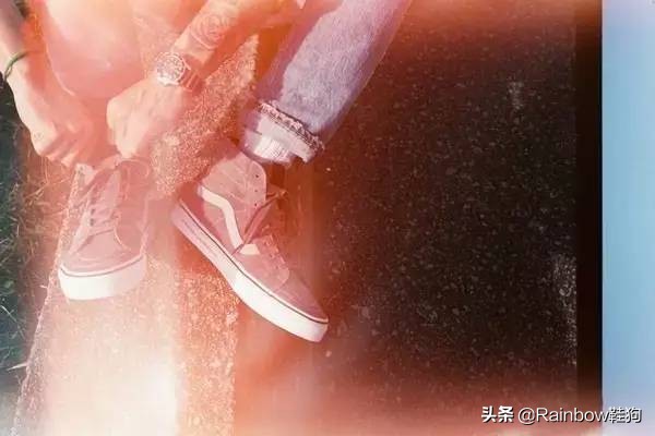 匡威和play联名的蓝色高帮,匡威联名converse羽绒服