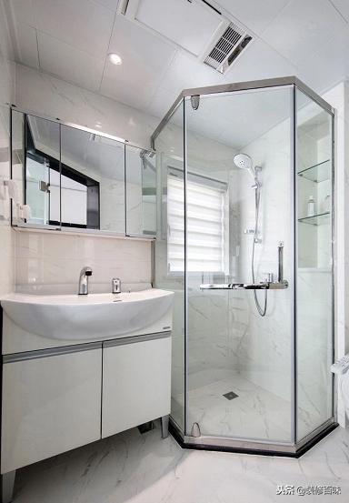 玻璃胶容易发霉用什么好,白色的玻璃胶发霉什么原因