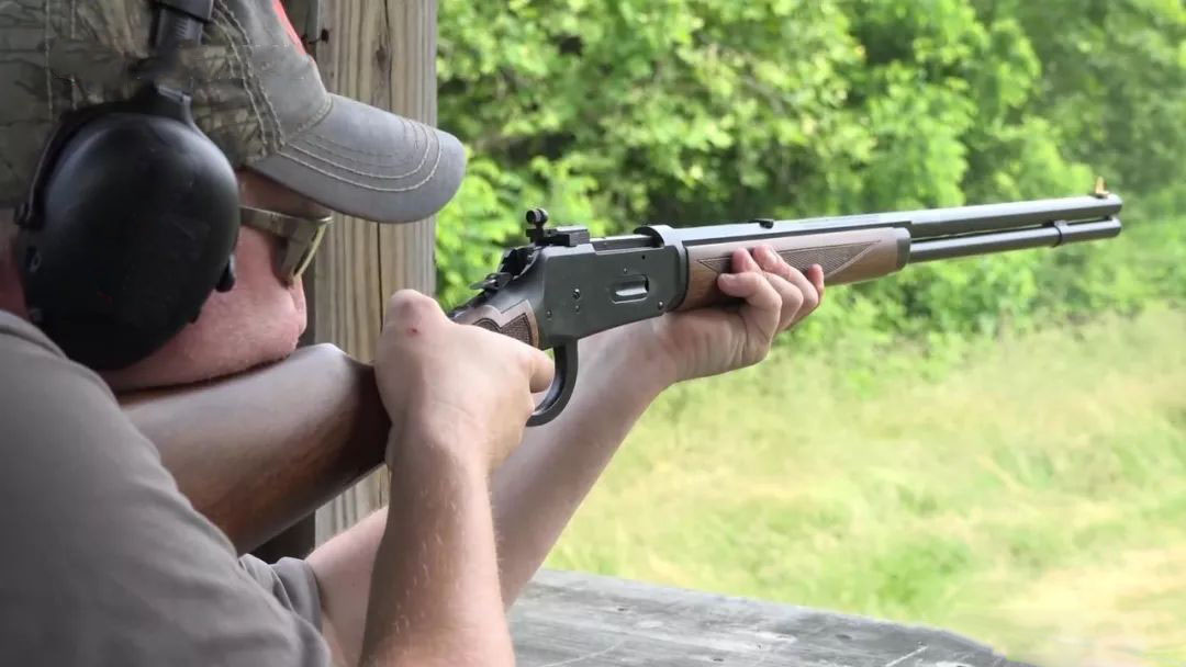 美国最喜欢的霰弹枪,美国经典冲锋枪和步枪