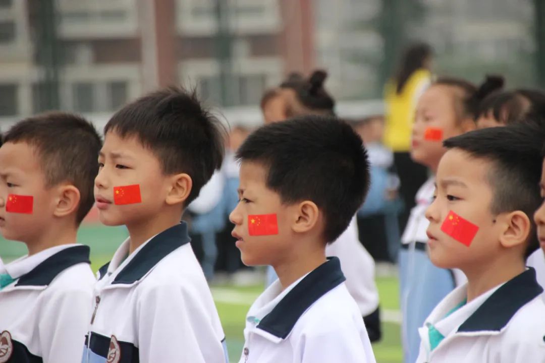 建*党**百年喜迎国庆节——西安经开第二小学队列队形广播*比操**赛