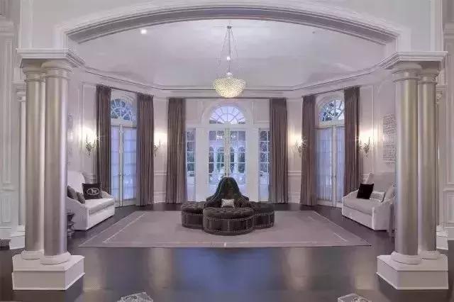 梅西内马尔c罗豪宅,c罗梅西内马尔谁有钱