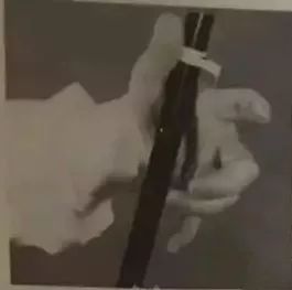 右手运弓和左手按弦二胡深度讲解,二胡左手手型和按弦方法图解教学