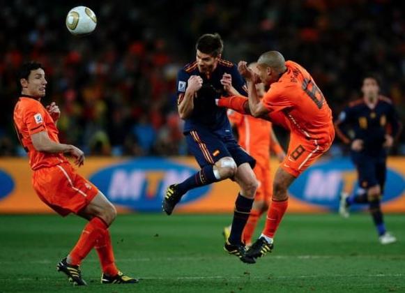 米兰德比冲突完整版,伊布和卢卡库冲突中文字幕