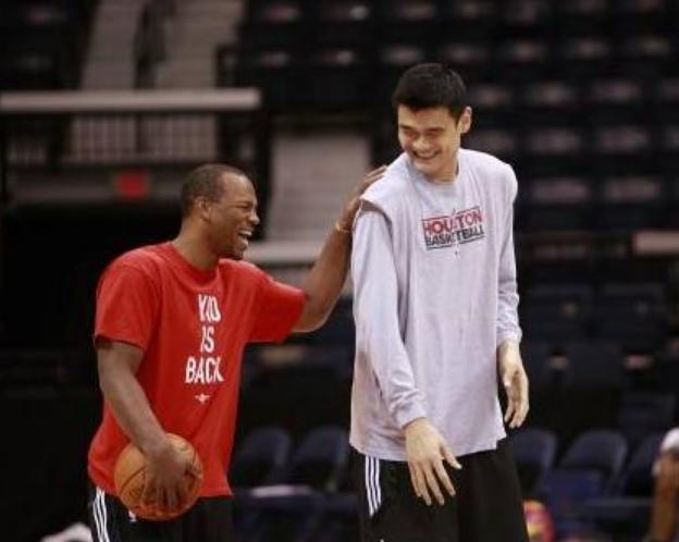 魔术师约翰逊2米06,魔术师控卫中锋