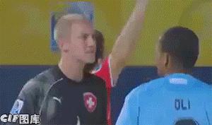 足坛搞笑瞬间加搞笑解说,足坛十大喜闻乐见搞笑瞬间