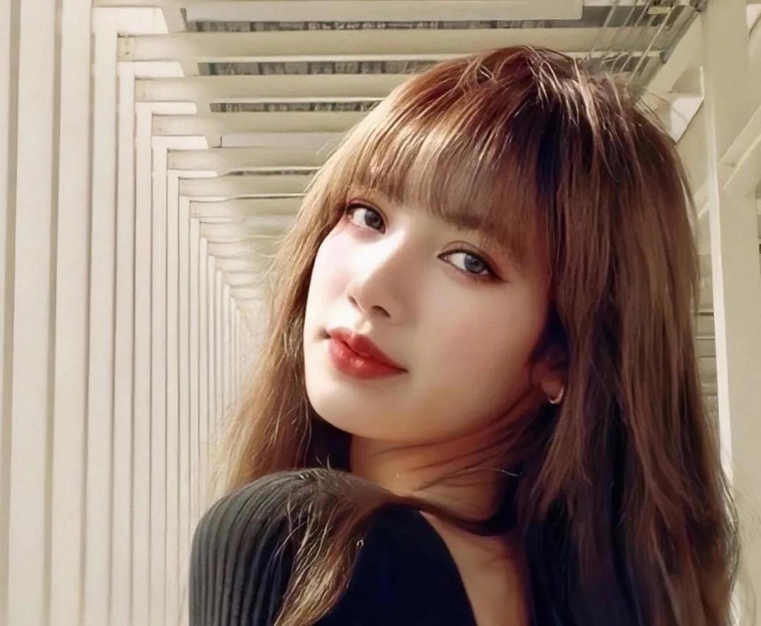 lisa的日系妆容,淡颜系妆容lisa