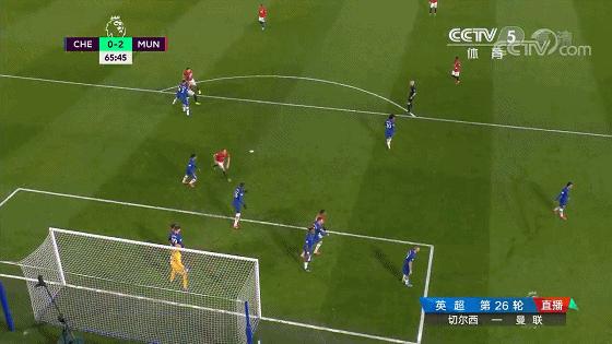 角球防守的优点和缺点,角球的时候防守队员的站位