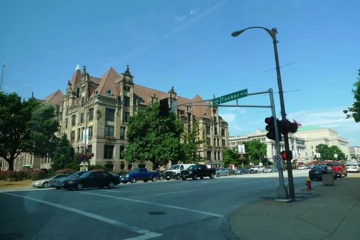 照片里隐藏的可怕秘密,照片的背后又隐藏着多少秘密