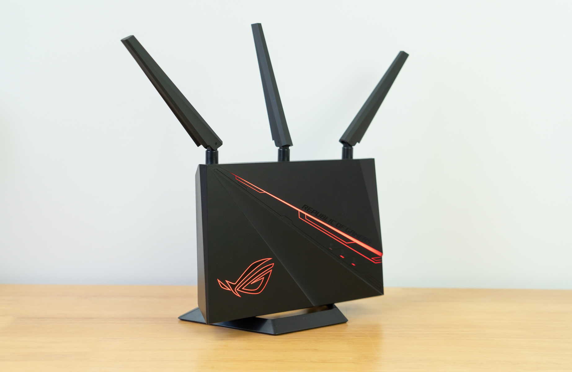 内置UU加速器，外服游戏畅快玩，华硕路由GT-AC2900测评