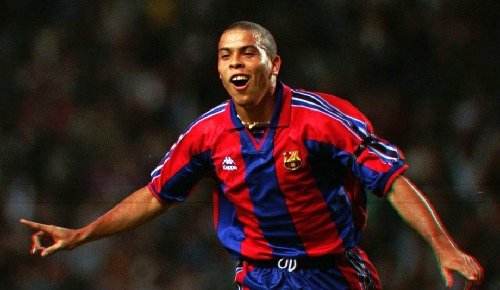 足球传奇人物罗纳尔多,罗纳尔多贝利的纪录