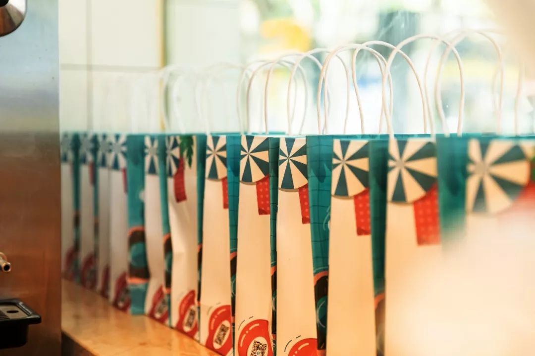 扒出藏在武汉各大高校的ins风奶茶店，还出了巨好喝的杨枝甘露