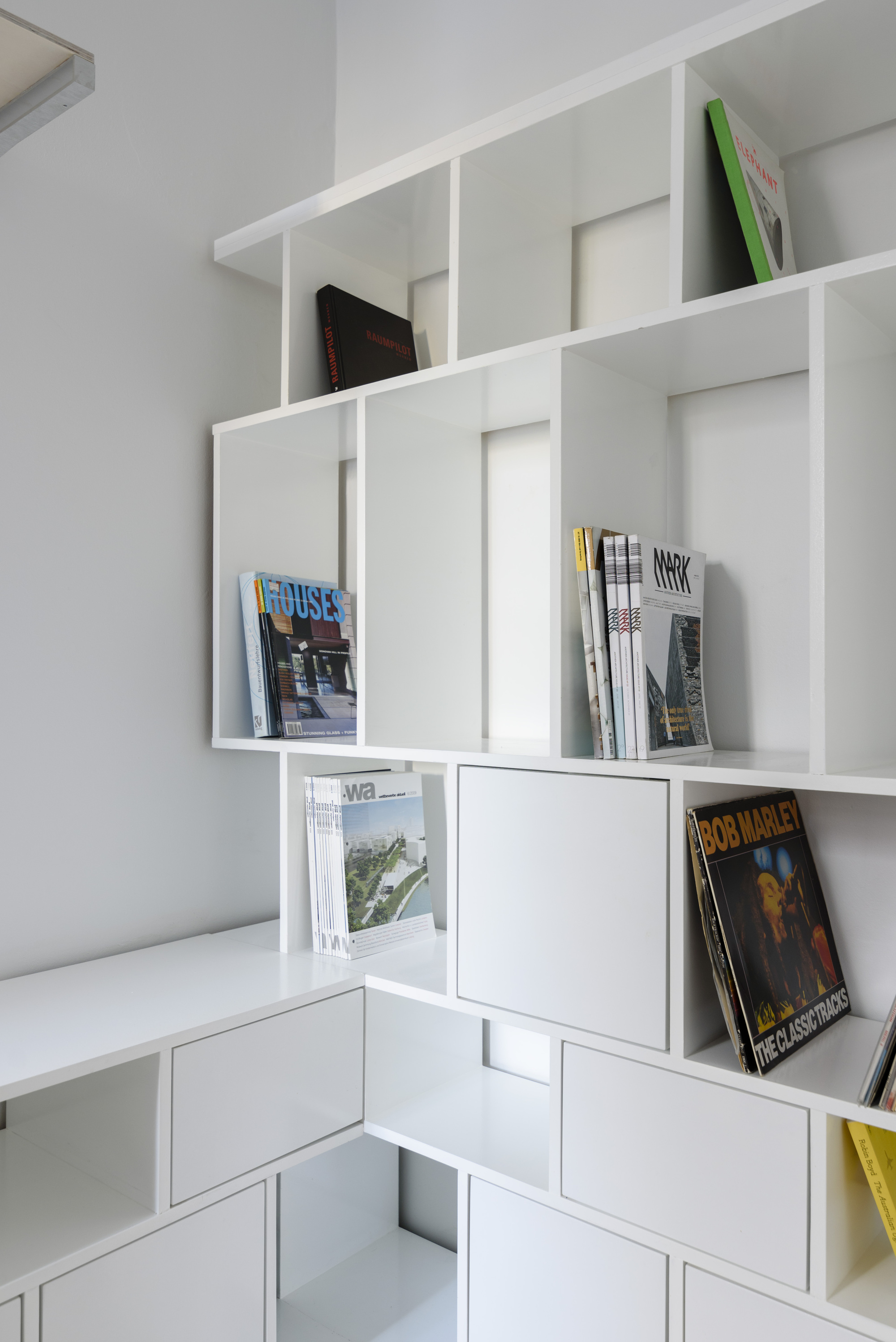 冬日氛围感欧式小屋,直线型台灯