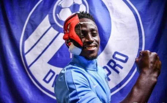 大连人郑龙照片,大连人写真照片