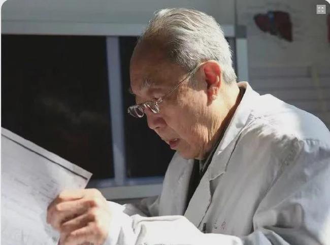 惜别！他的告别式上，钟南山、张伯礼送来花圈挽联