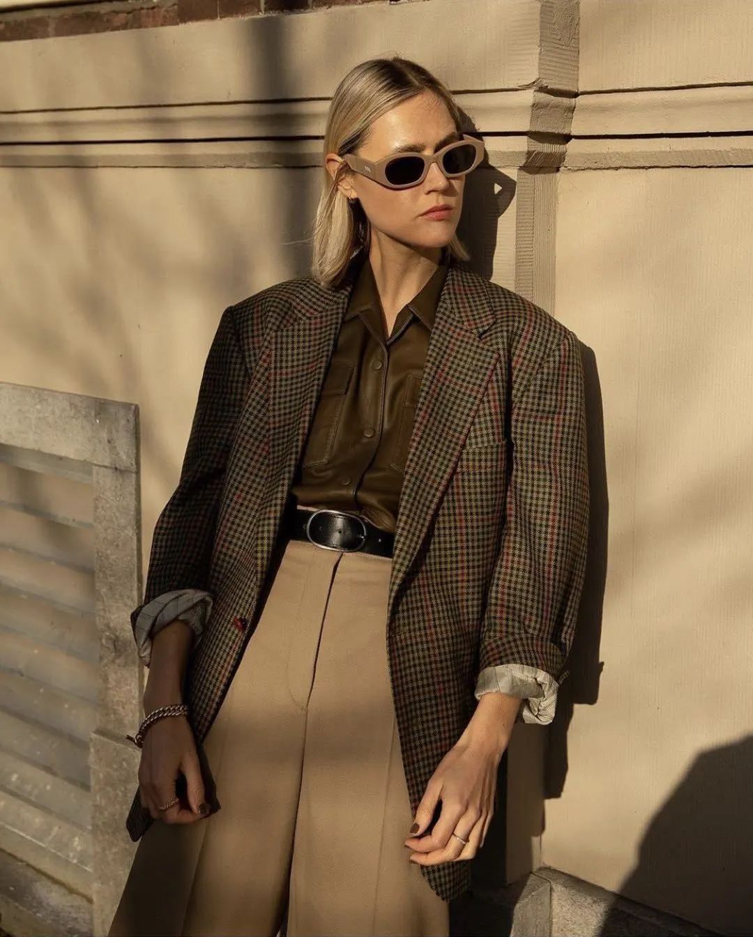 女士怎么挑选适合自己的墨镜,怎么选墨镜框适合脸型