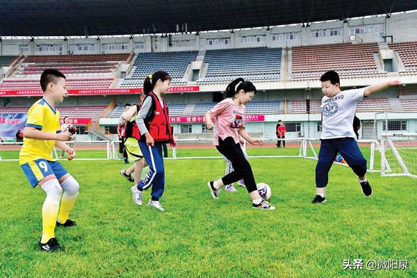 小记者互动完整版,小记者亲子马拉松