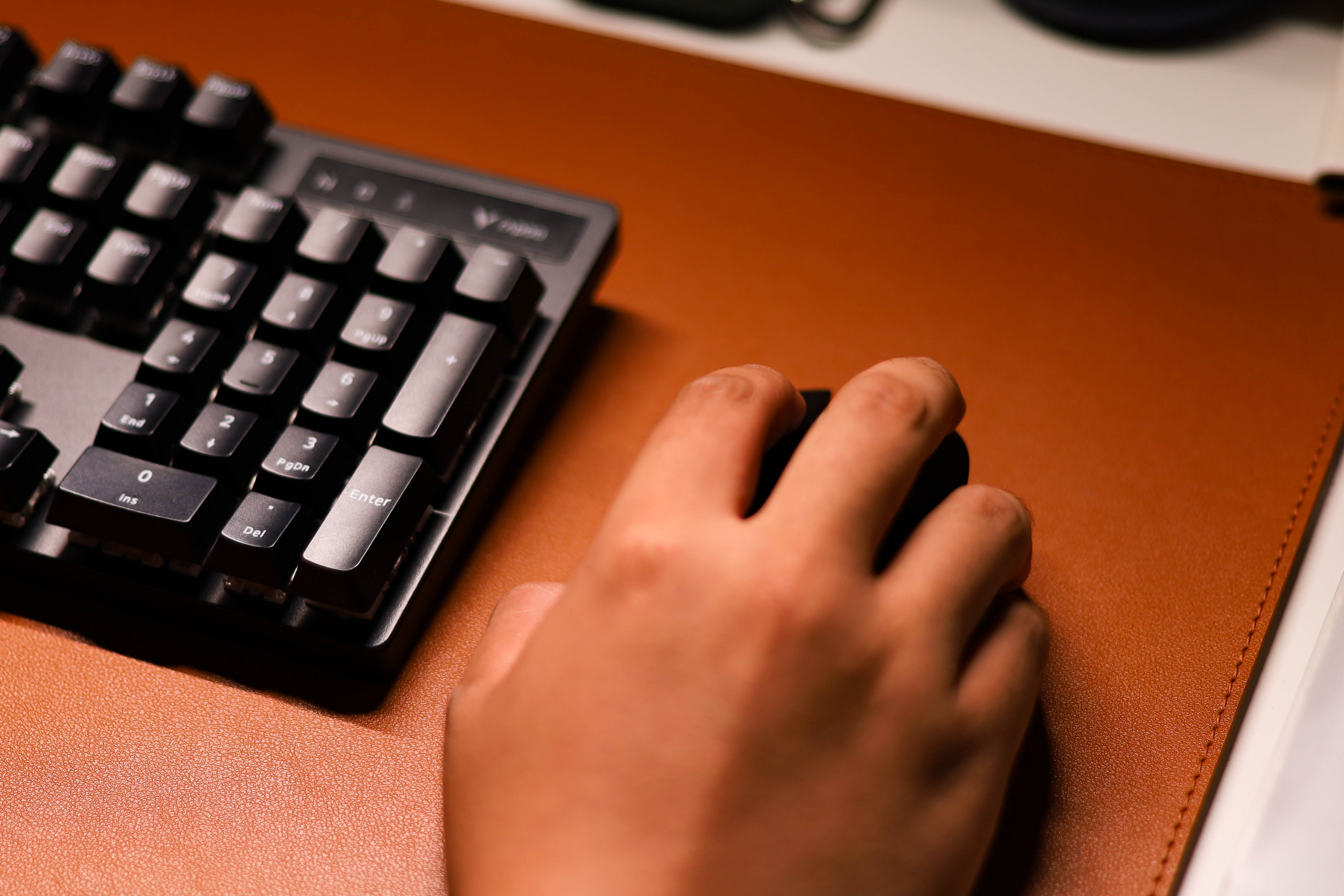 闆锋煆鐢电珵娓告垙澶栬瑁呭,闆锋煆鐢电珵澶栬