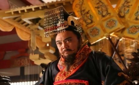 他被人称为“英雄天子”，却鞭打岳母觊觎姨姐，手段非常残忍