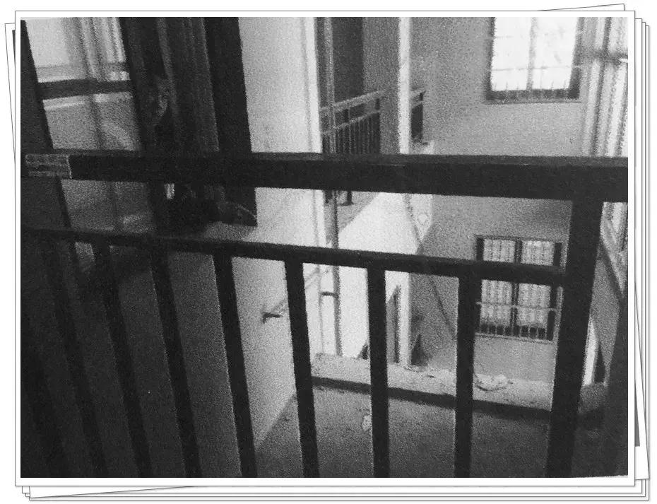 案例|15岁少年强奸7岁女童后推下25楼，“爸爸经常当着我的面看黄片……”