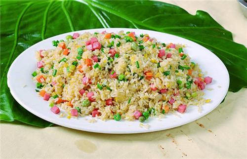 大米散装和长粒有什么区别,买大米买袋装和散装哪种便宜