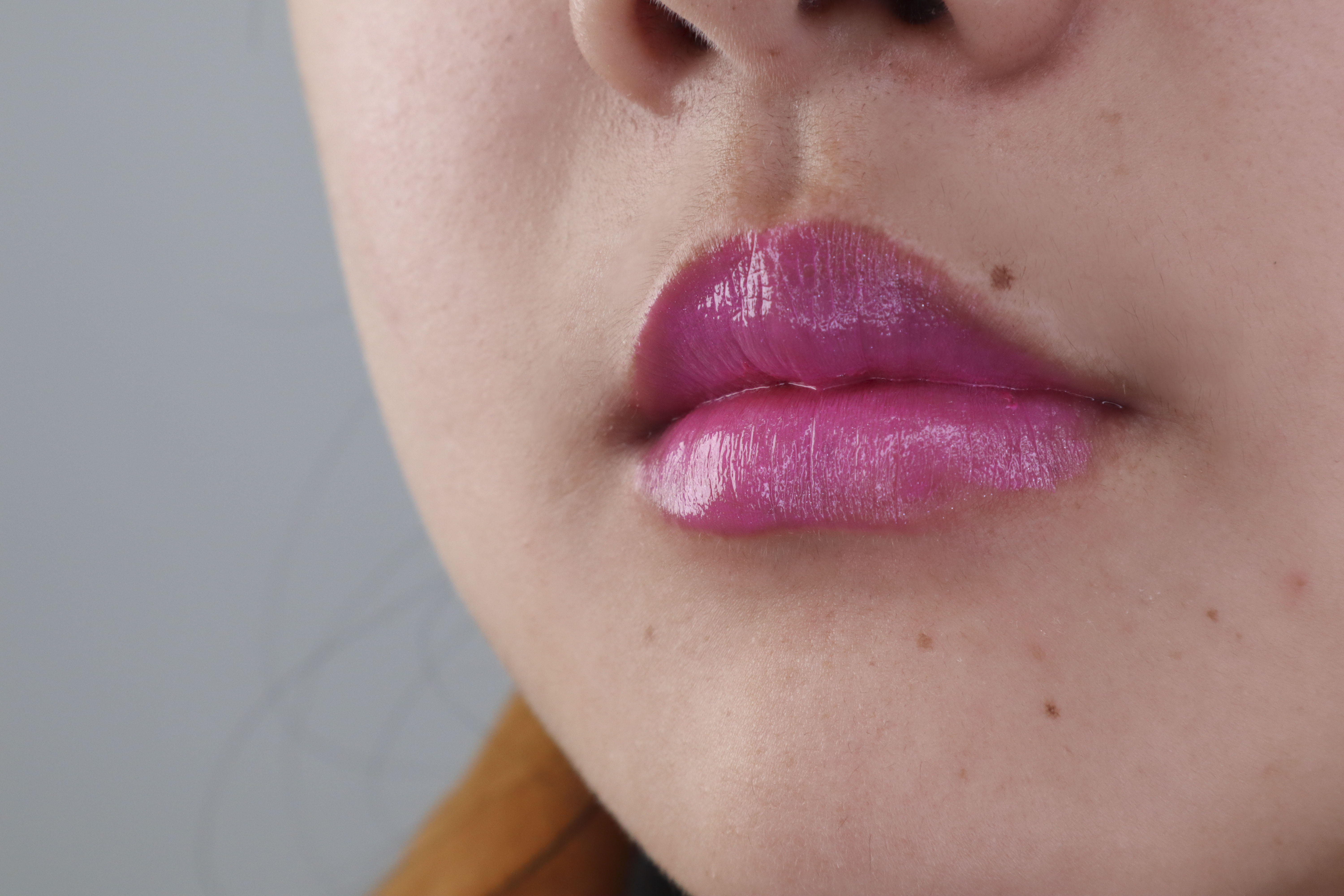 明星涂这个色号也要丑哭？7大口红色系实测，黄黑皮真的不能碰！