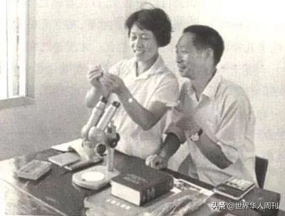 老人哭泣送别袁隆平,夫人泪目送别袁隆平