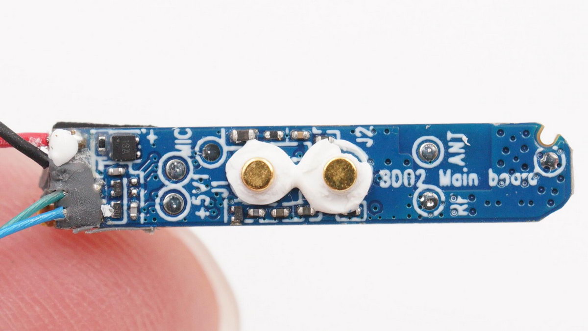 远销非洲的TWS真无线耳机应该注意什么？拆解传音TECNOBuds2看看