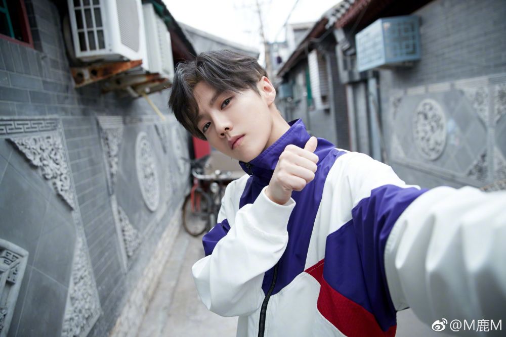 鹿晗在韩国的事件,鹿晗韩国打工故事文章