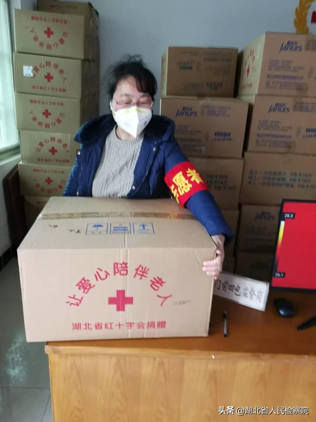 检徽在疫情防控第一线,检徽闪烁在疫情防控第一线