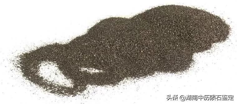 月球陨石与地球矿石的区别,月球陨石和矿石有什么区别