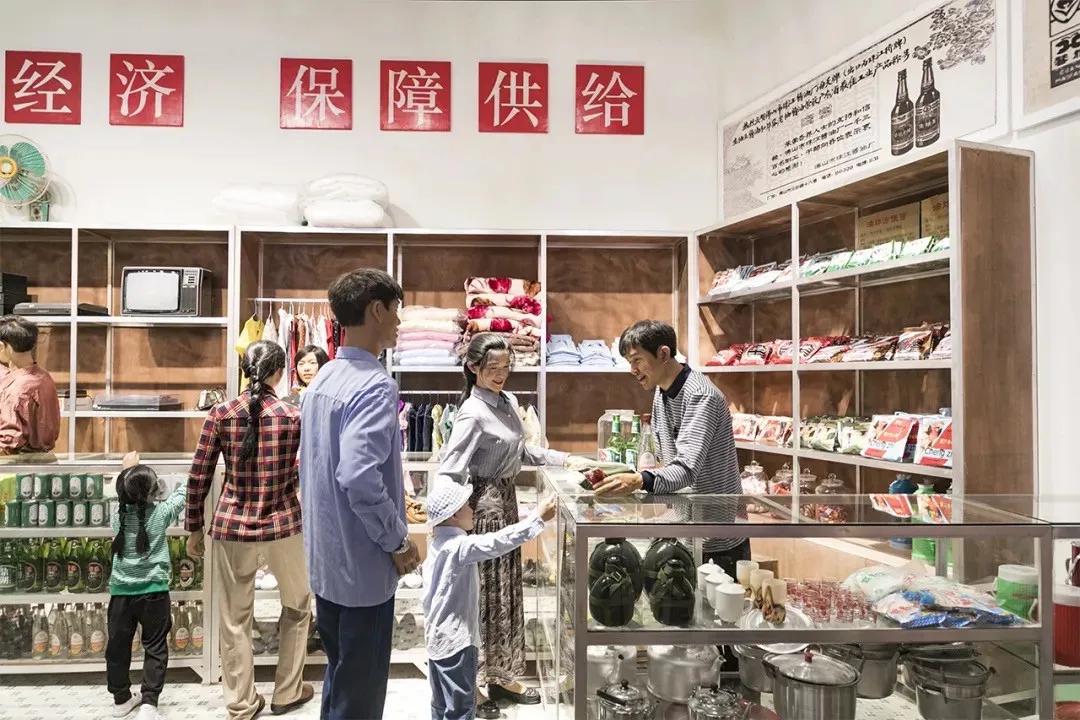 深圳翻身地铁成网红打卡地,深圳网红打卡地点富士康光明小镇