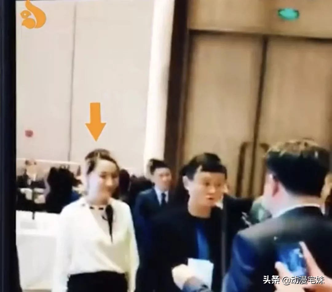 微商借豪车装逼出事故,大型微商失败现场