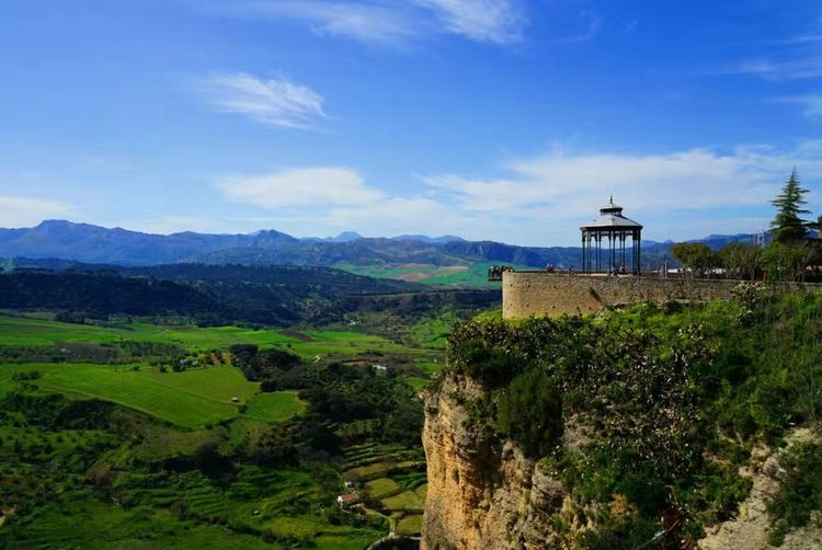 葡萄牙和西班牙怎么样,西班牙与葡萄牙边境风景