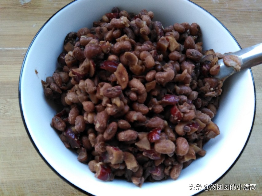 保护视力防近视吃哪些食物,吃什么蔬菜能增强眼睛视力