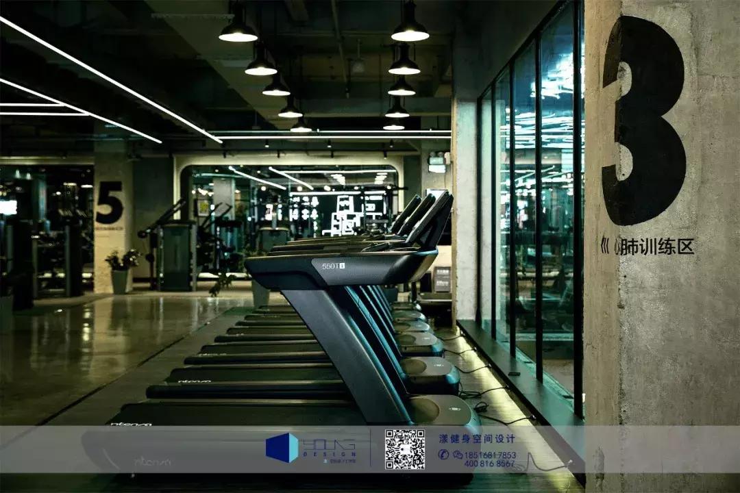 听说在CF成都大会上，漾设计上映了“获奖者联盟”？！