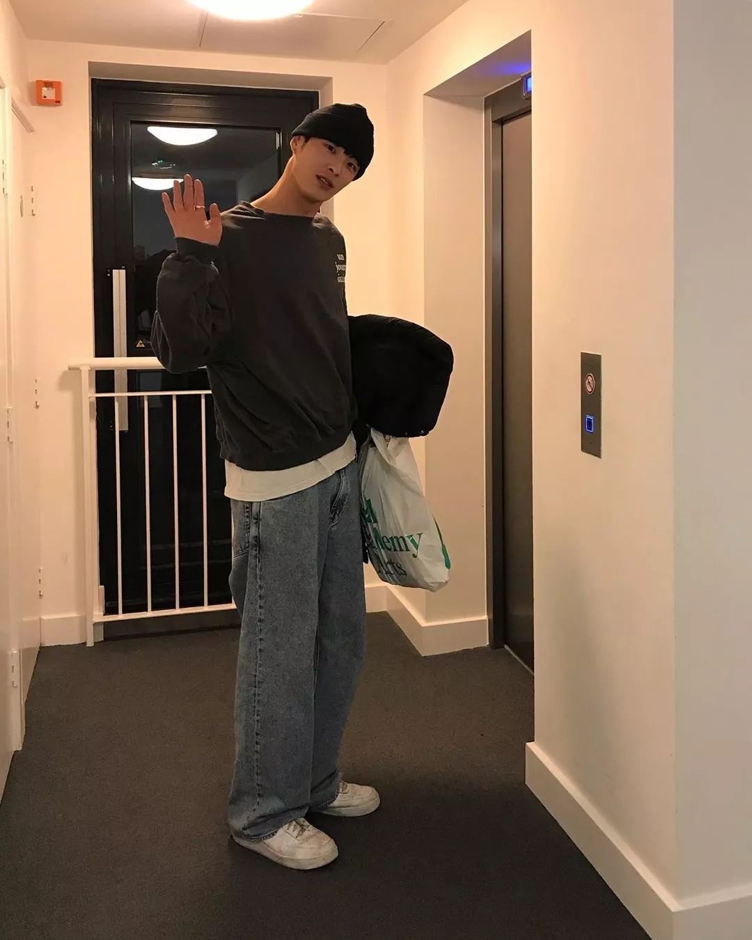 ins韩国温柔穿搭冬季裤子,韩国ins风穿搭女生高级感