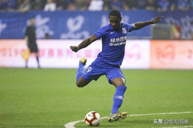 盘点中超赛场上的7大粗腿,希望新星在列，向世界大粗腿名宿们致敬