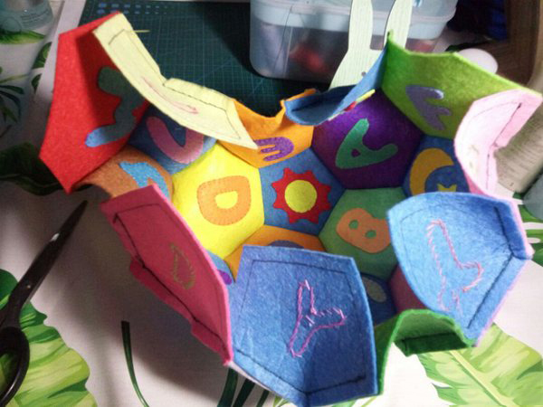 不织布足球平面图,布艺足球的做法图解