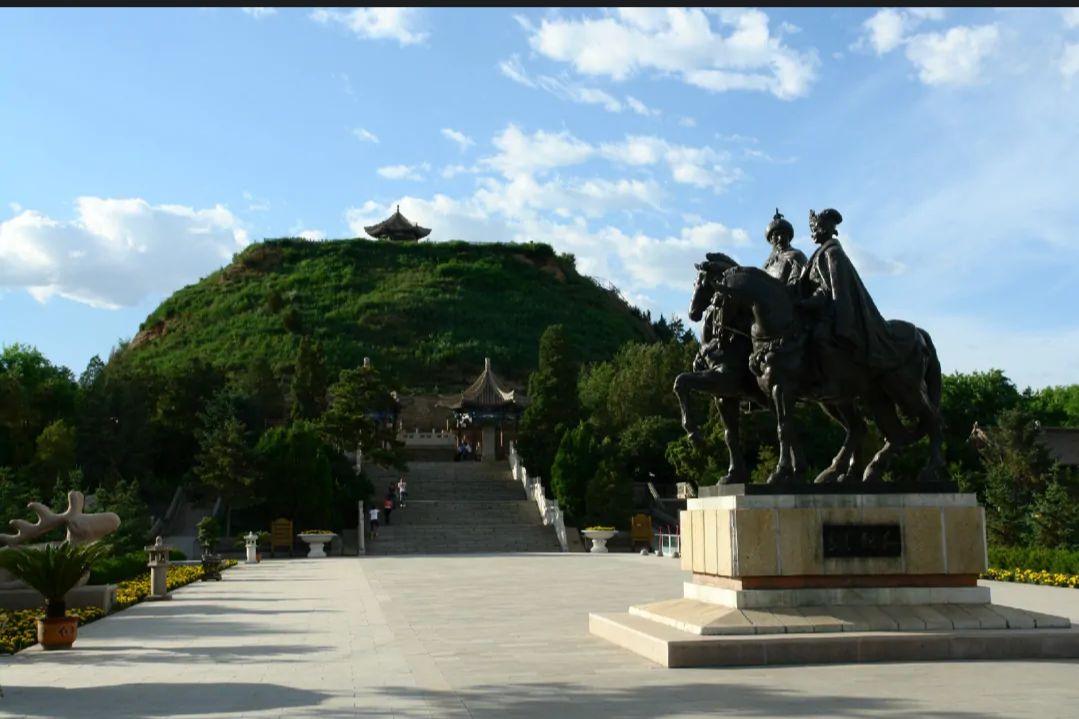 “落雁之姿，和平使者~~王昭君：若以功名论，几与卫霍同