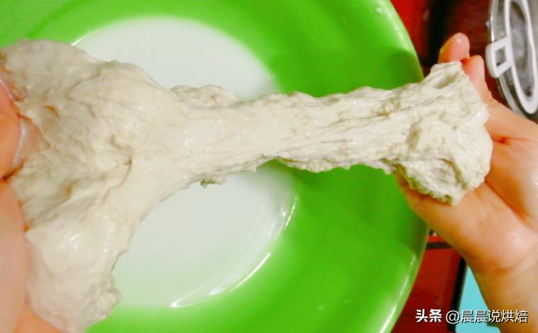 面包高筋粉和低筋粉区别,专用面包粉跟高筋粉有什么区别