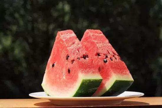 夏天天气炎热上火吃什么食物降火,夏季容易上火6款祛火食谱来帮忙