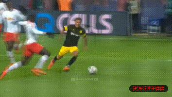 遭全世界豪门哄抢，世界足坛T1级别潜力中卫——乌帕梅卡诺