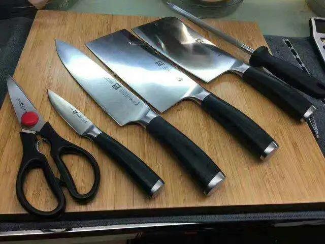 厨刀选什么材质比较好,怎么选适合自己的厨刀